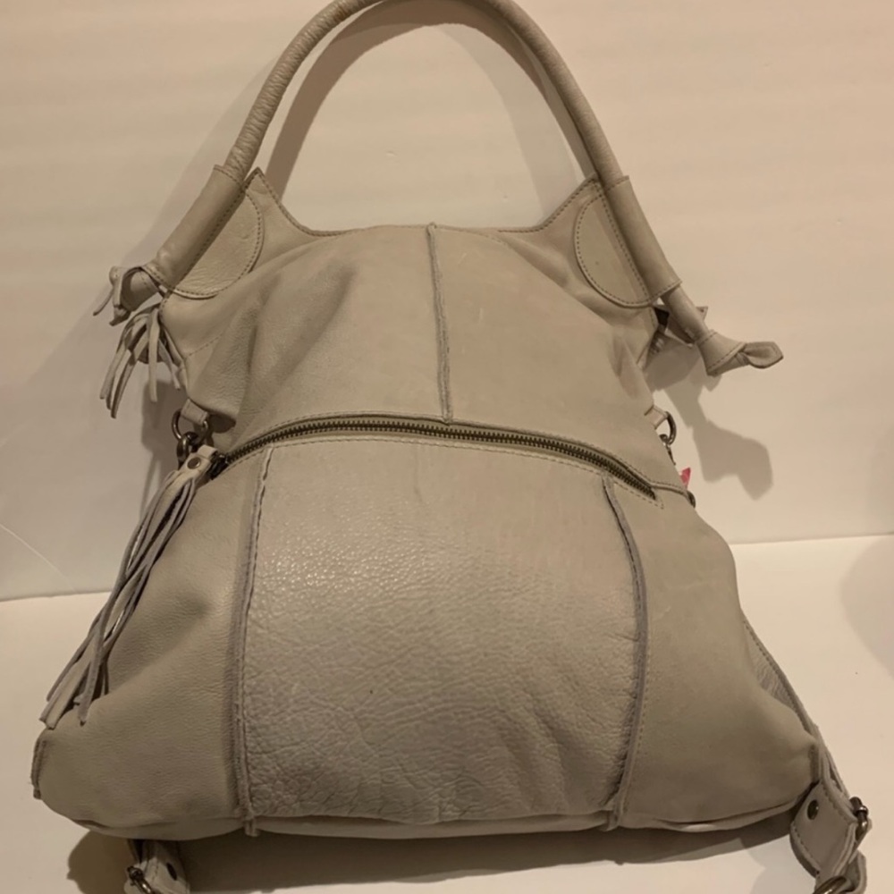 Cut and Paste  Gray Leather  Extra L Shoulder Bag.